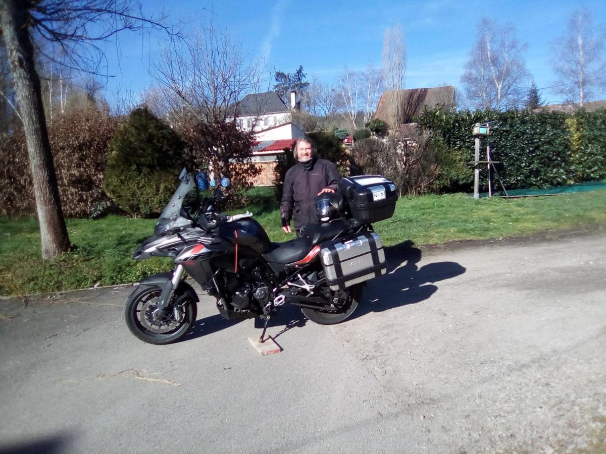 לינה וארוחת בוקר Largnac Le Relais Des Capucines מראה חיצוני תמונה