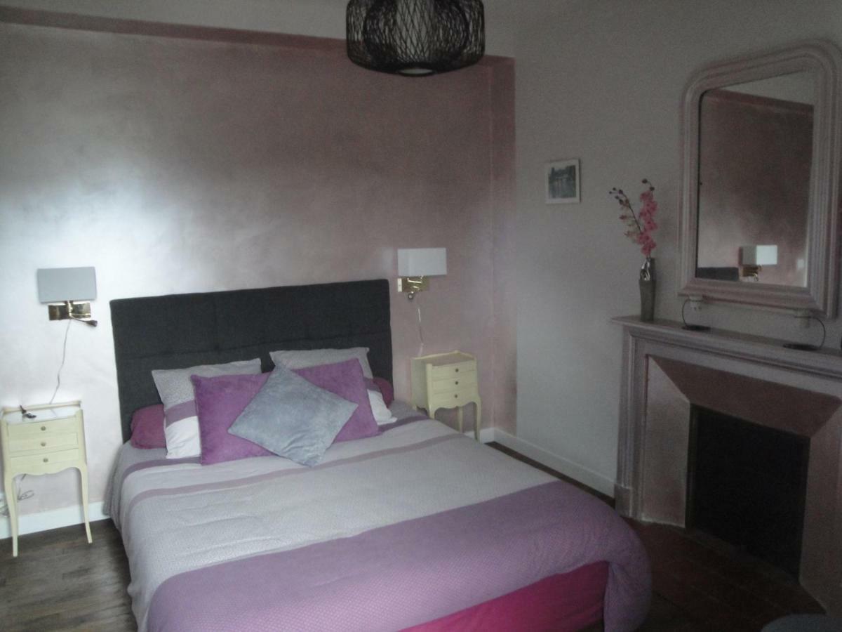 לינה וארוחת בוקר Largnac Le Relais Des Capucines מראה חיצוני תמונה